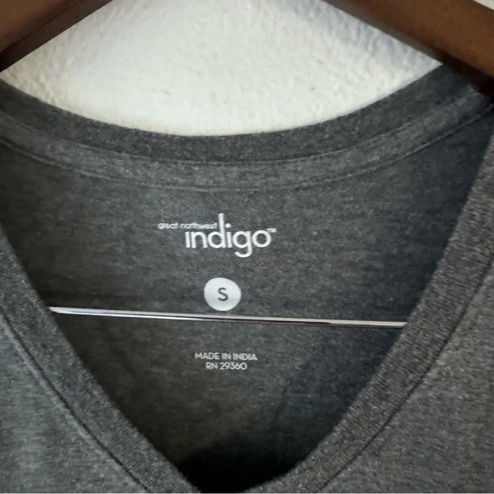 classic vneck 3/4 sleeve basic minimalist tee casual size small Great Northwest - Picture 3 of 8